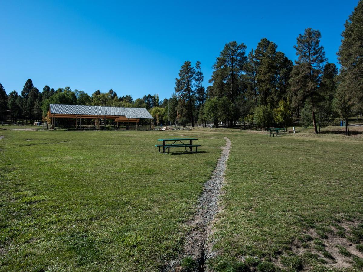 Apache Village Cabinette 13, Queen Bed, Midtown, Sleeps 2 Ruidoso Exteriér fotografie