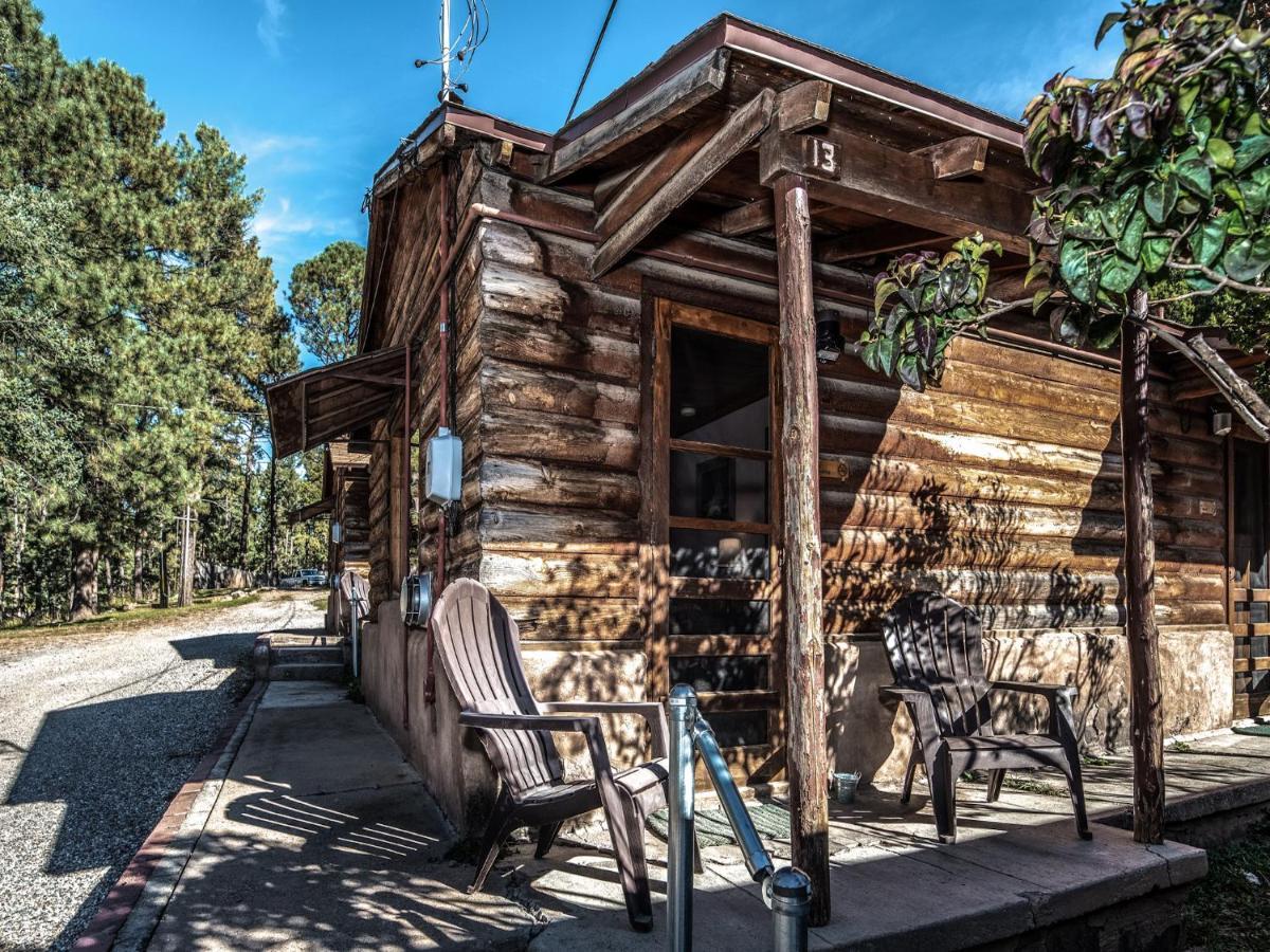 Apache Village Cabinette 13, Queen Bed, Midtown, Sleeps 2 Ruidoso Exteriér fotografie